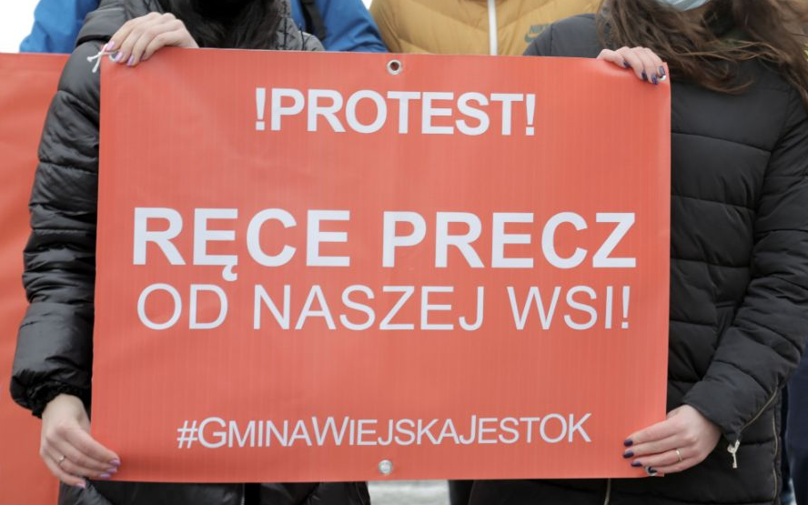 "Międzybrodzia nie oddamy, władzom miasta nie ufamy!" - protest przeciwko poszerzeniu granic Sanoka [VIDEO] - Zdjęcie główne