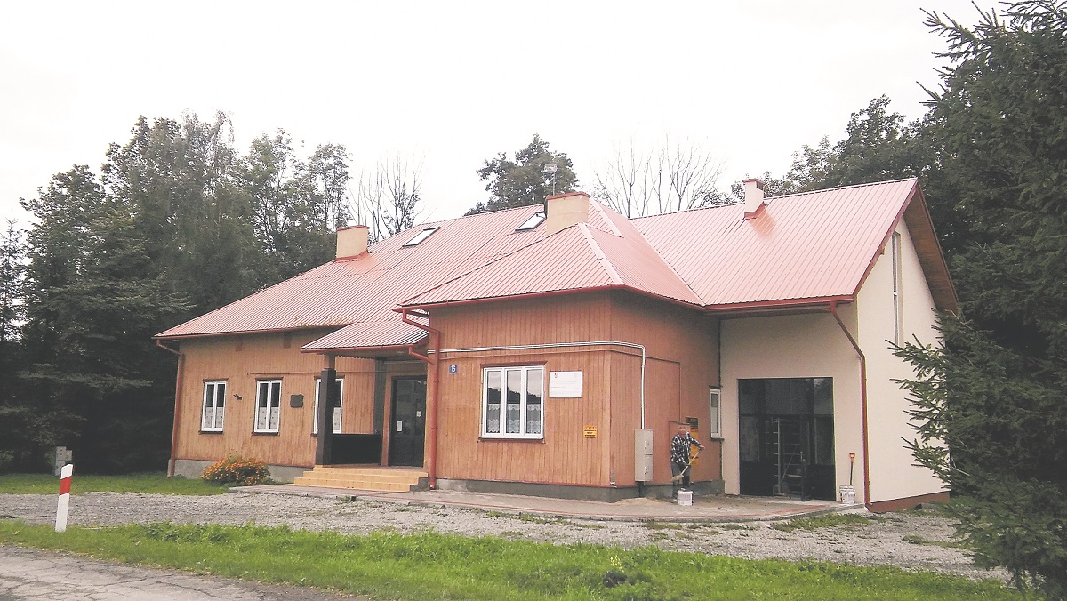 Dziury po kolana a otwarcie Centrum tuż - tuż - Zdjęcie główne