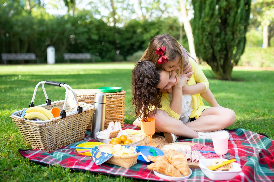 Patent na piknik – 3 pomysły na smakowity relaks na świeżym powietrzu - Zdjęcie główne