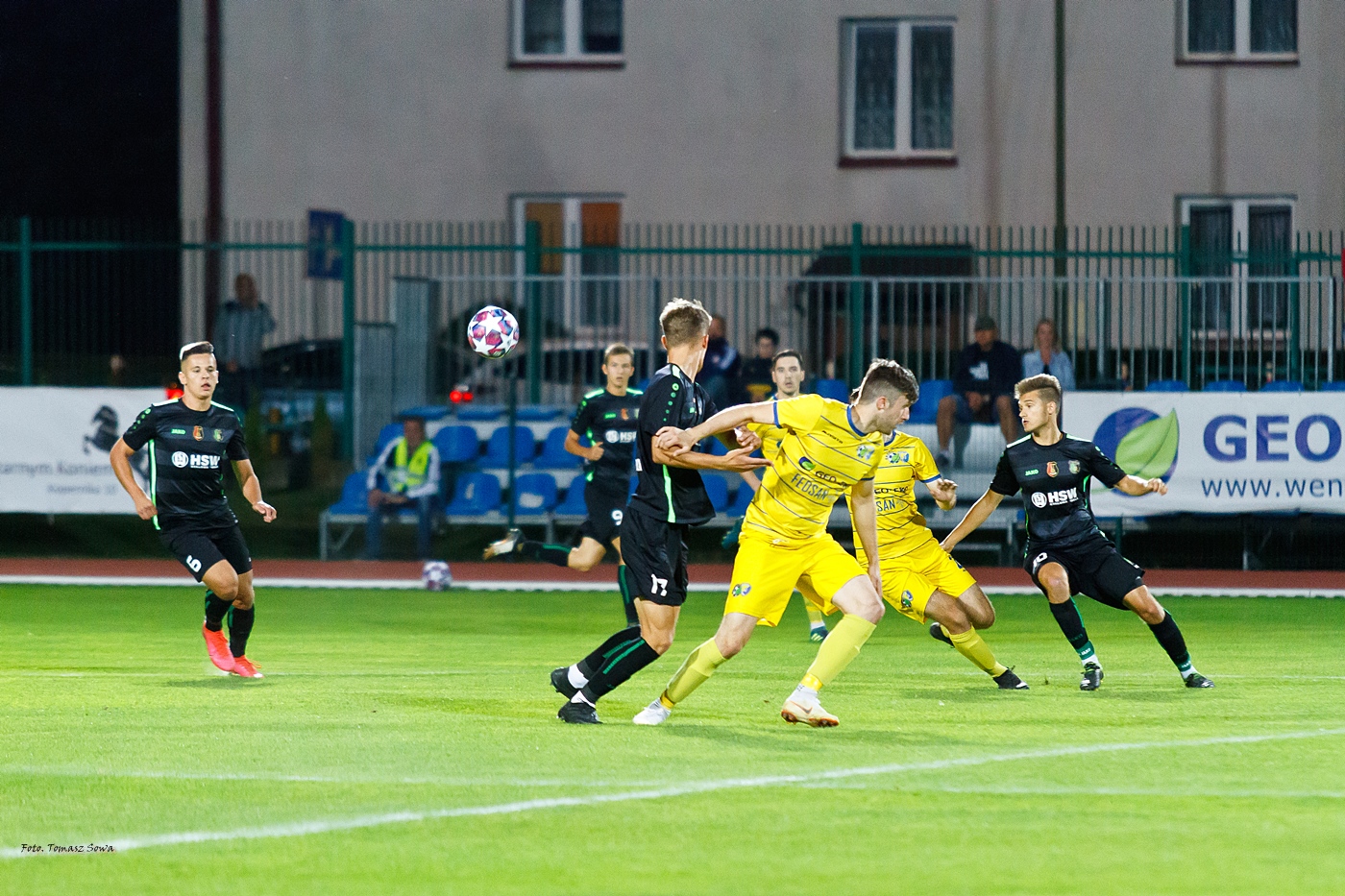 Ekoball wygrywa trzeci mecz na własnym stadionie - Zdjęcie główne