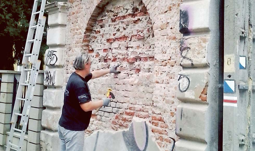 "Rzemieślnik mięsny" obok MOPS-u - Zdjęcie główne