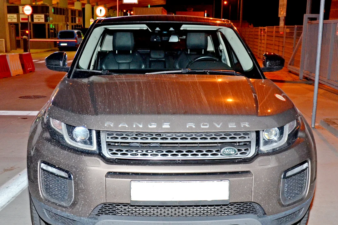 Funkcjonariusze Straży Granicznej odzyskali skradzionego SUV-a - Zdjęcie główne