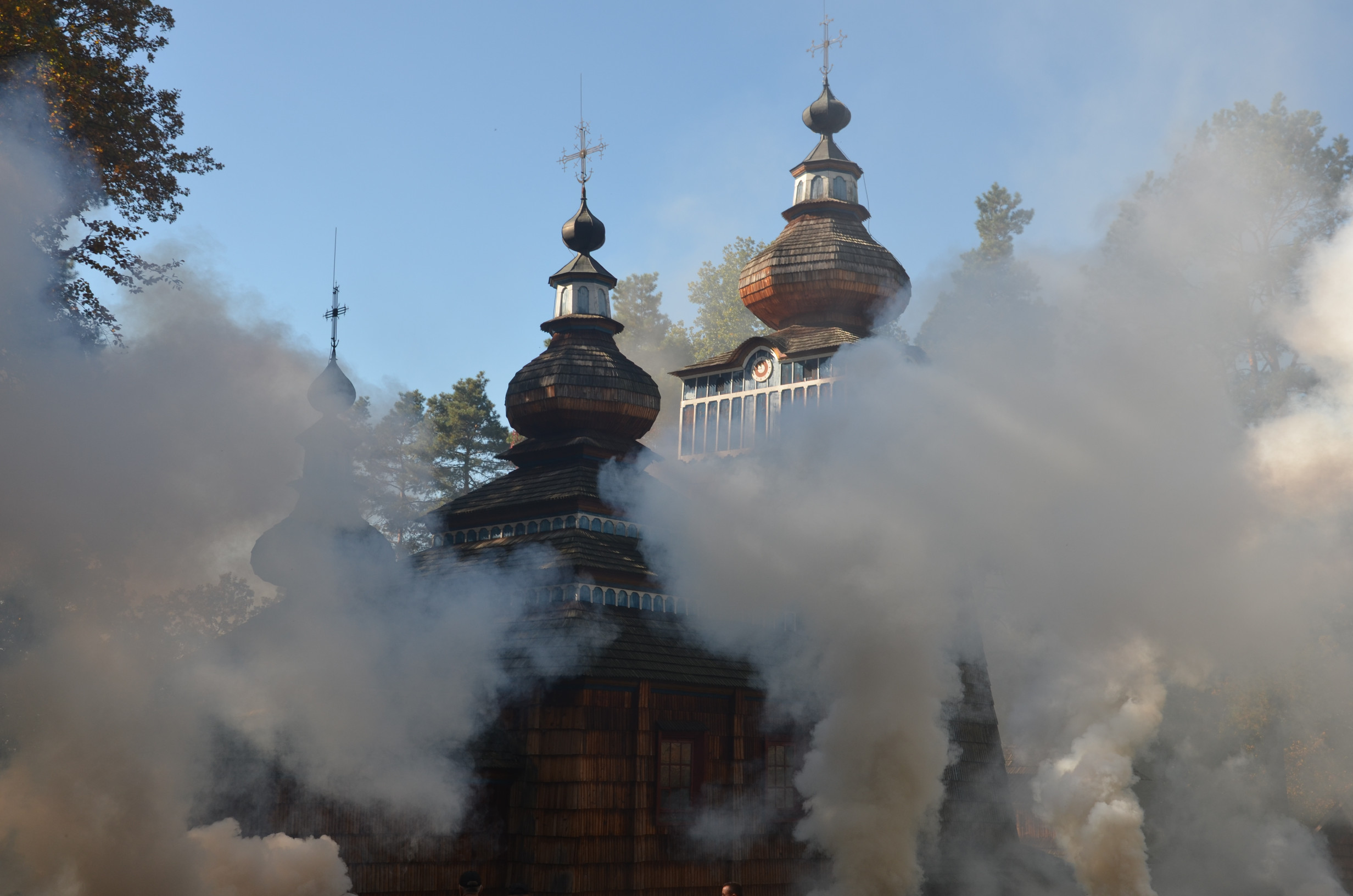 Pożar cerkwi w sanockim skansenie FOTO i VIDEO - Zdjęcie główne