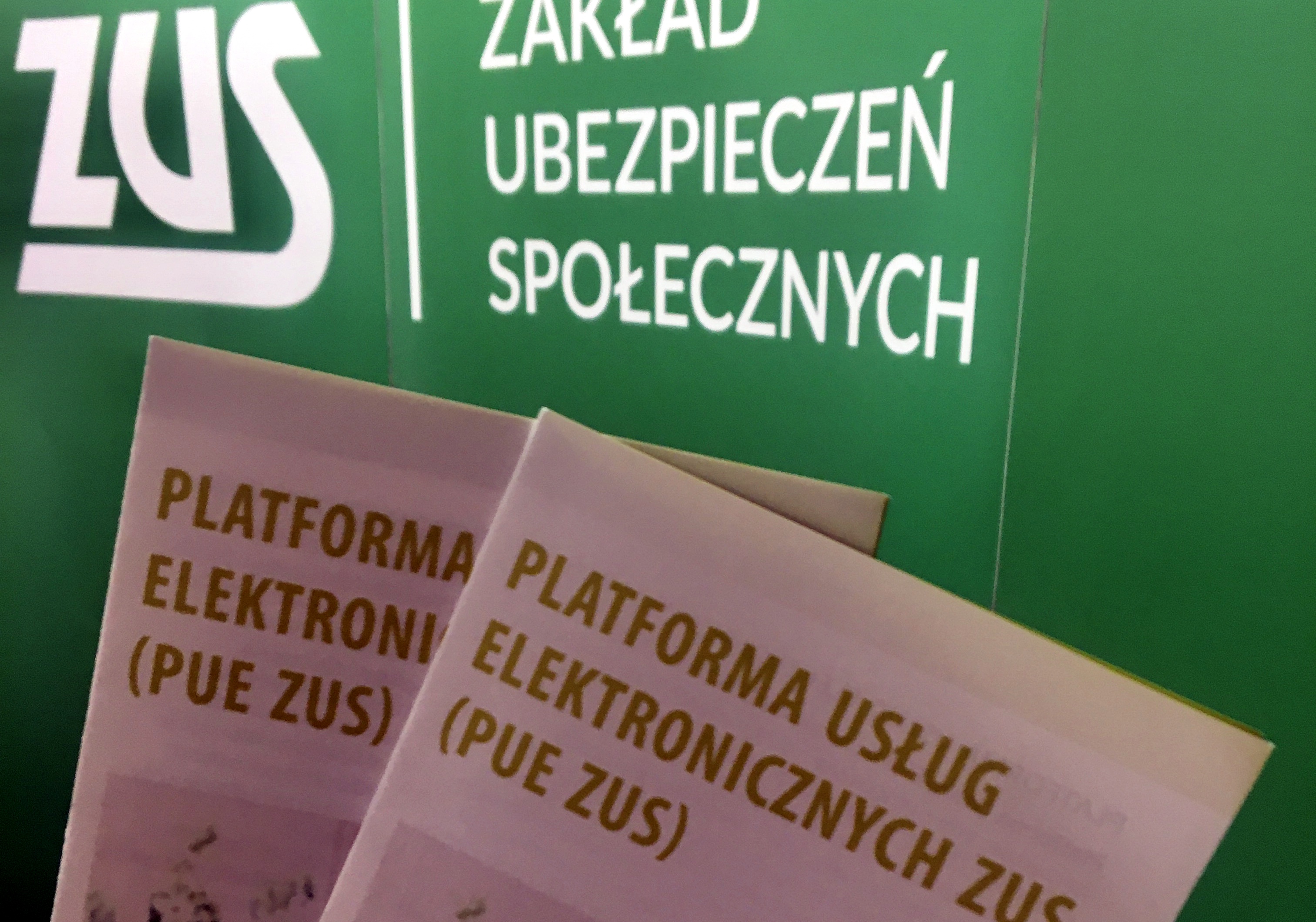 Co załatwisz przez PUE? Załatwiaj sprawy bez konieczności osobistej wizyty w ZUS - Zdjęcie główne