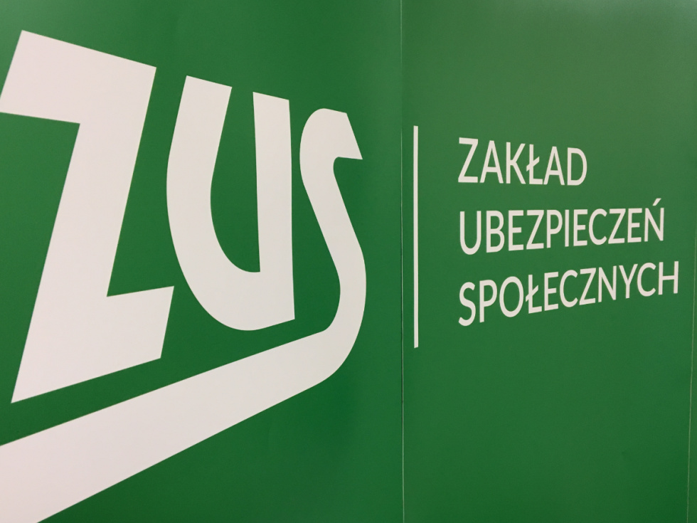 Uwaga: oszuści podszywają się pod ZUS - Zdjęcie główne