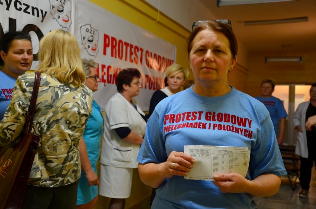 Kolejne pielęgniarki dołączają do głodówki. Sawicka: "Jeśli tak dalej pójdzie, funkcjonowanie szpitala będzie zagrożone" - Zdjęcie główne