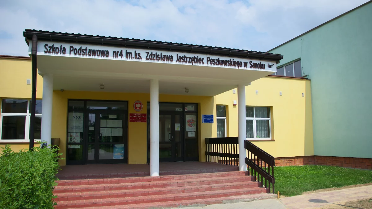 Szkoła Podstawowa nr 4 w Sanoku zaprasza na Dzień Otwarty! Mnóstwo atrakcji i dobra zabawa gwarantowane - Zdjęcie główne