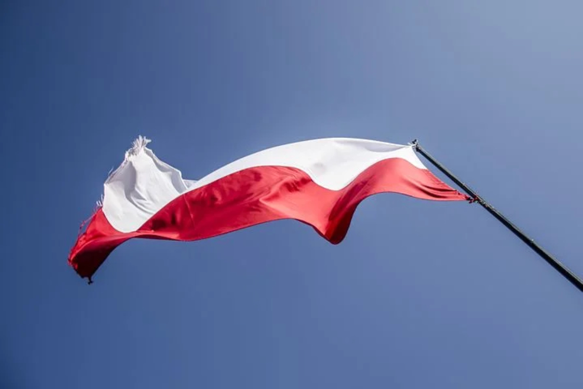 Gmina Sanok. Projekt - “Pod biało-czerwoną” - Zdjęcie główne