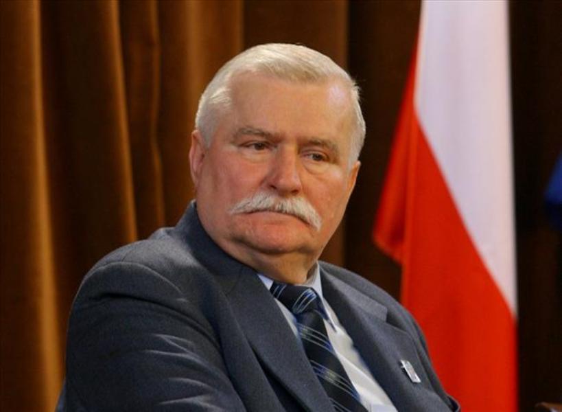 USTRZYKI DOLNE: Nie chcą już Lecha Wałęsy jako patrona szkoły - Zdjęcie główne