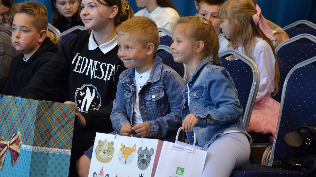 Sukces uczniów z Gminy Sanok w ogólnopolskim konkursie plastycznym „Wioski bez troski” - Zdjęcie główne