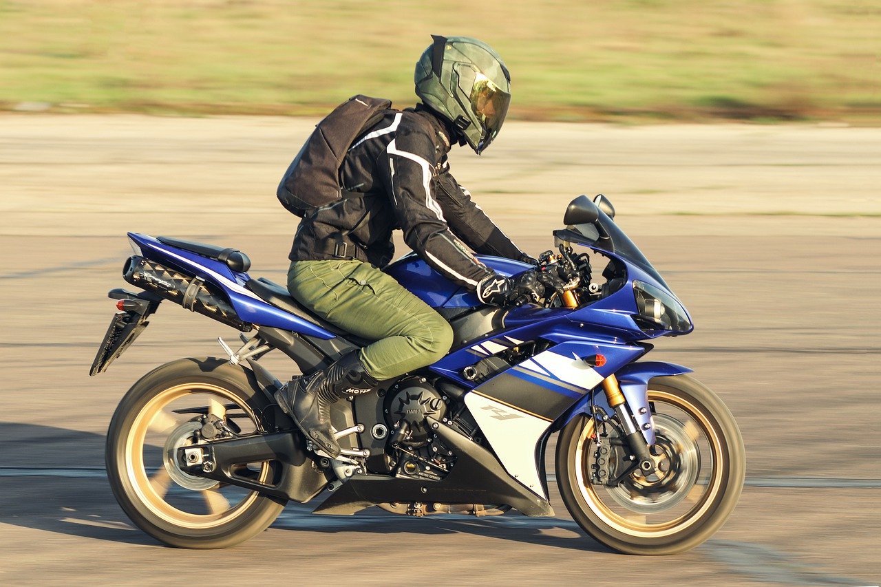 BIESZCZADY: Uwaga! Motocykliści na drogach! - Zdjęcie główne