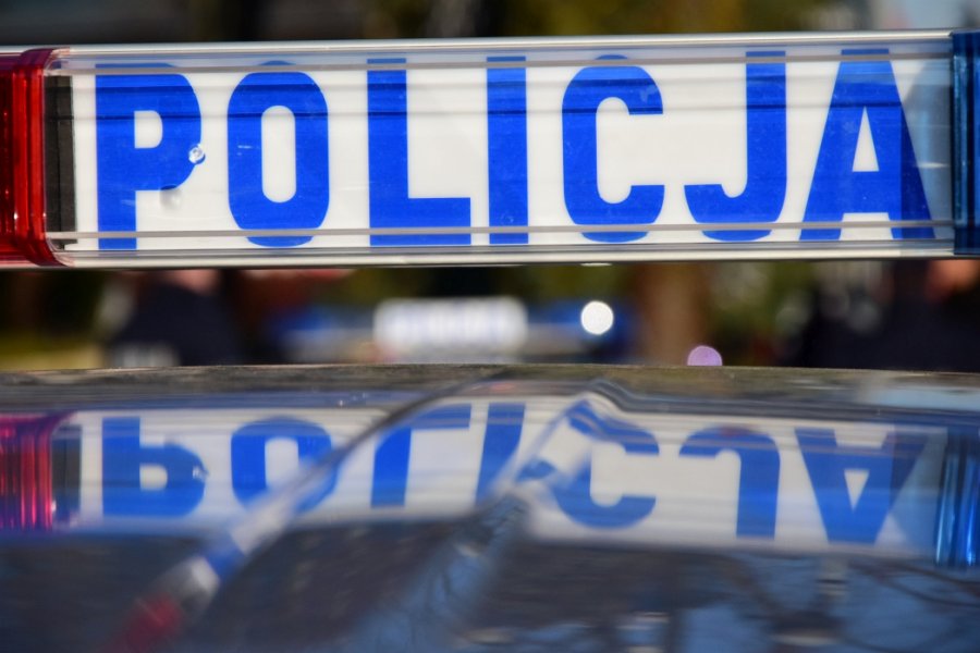 Wypadek na Dąbrówce. Trzy osoby w szpitalu - Zdjęcie główne