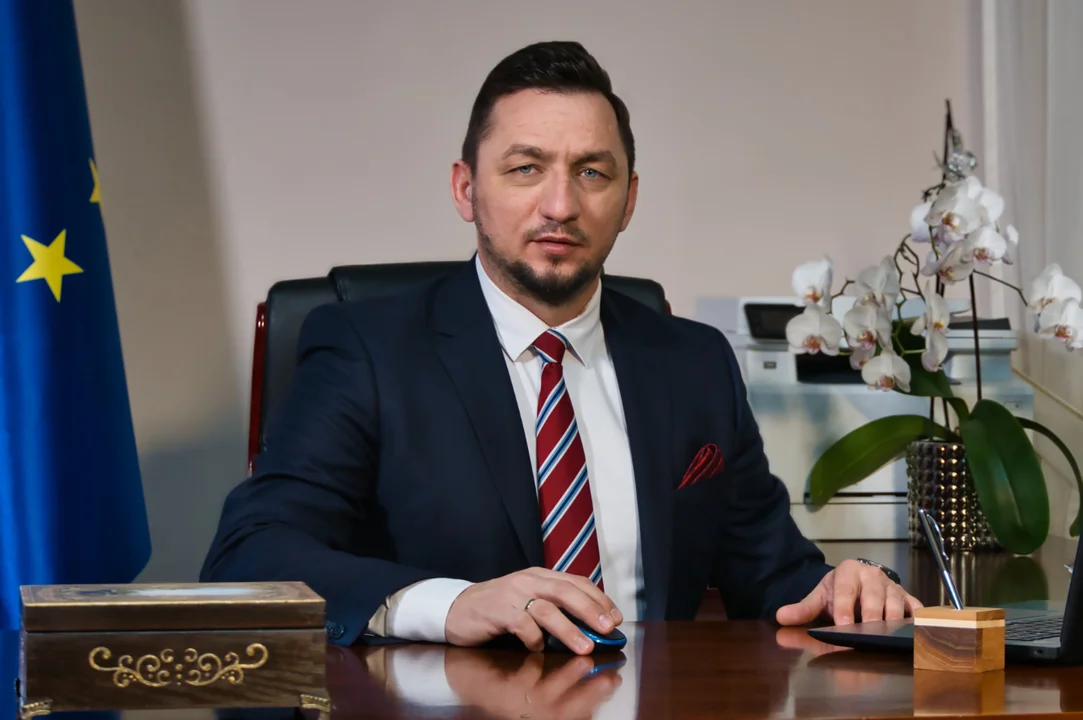 Wniosek komisji rewizyjnej o nieudzielenie absolutorium burmistrzowi Sanoka - Zdjęcie główne