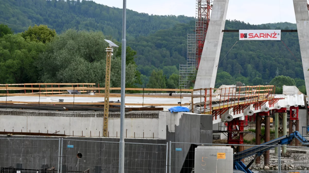 Nowy most w Sanoku. Prace wchodzą w decydującą fazę [ZDJĘCIA] - Zdjęcie główne