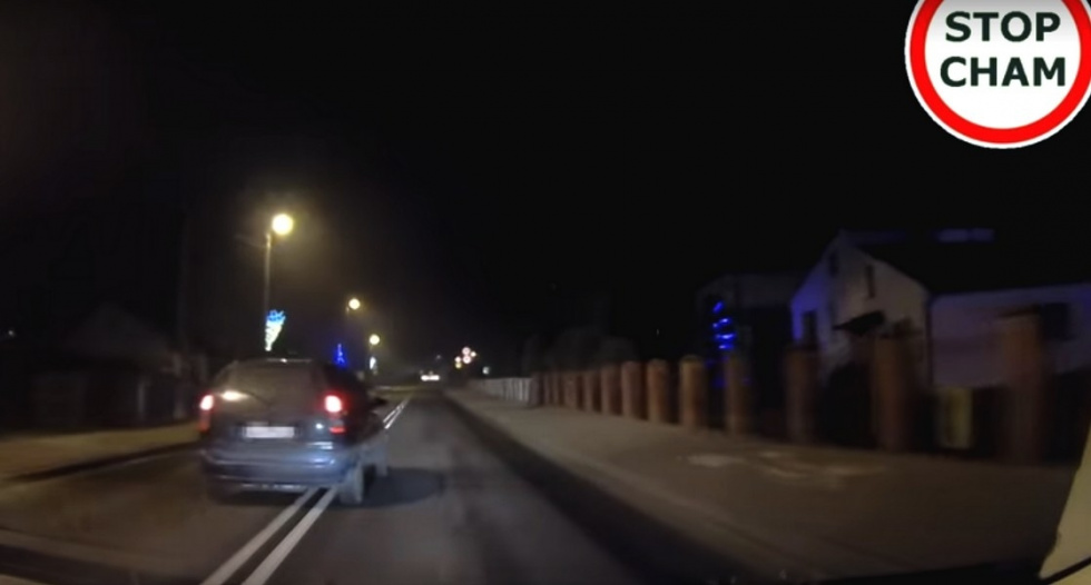 Z PODKARPACIA. Był tak pijany, że wypadł z auta [WIDEO] - Zdjęcie główne