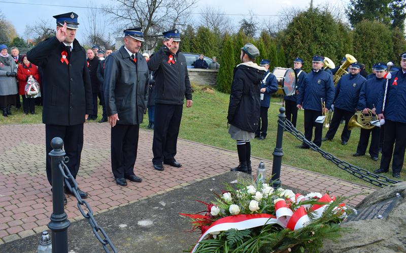 Uroczystości 11 listopada w Besku - Zdjęcie główne