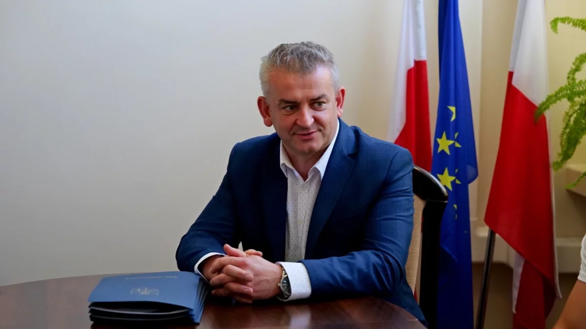Wójt gminy Sanok Paweł Wdowiak z jednogłośnym absolutorium i wotum zaufania - Zdjęcie główne
