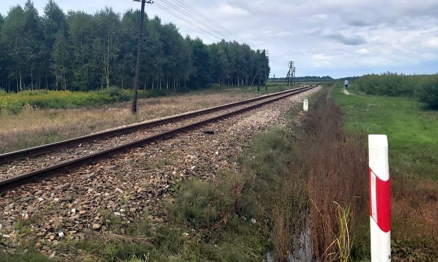 41-latek położył się na torach. Chciał popełnić samobójstwo - Zdjęcie główne