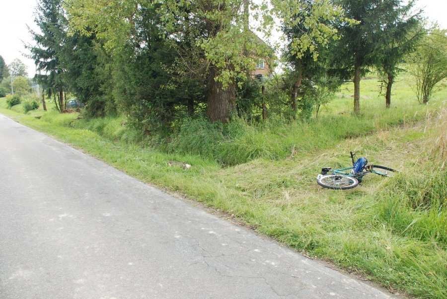 Dydnia: 12-letni rowerzysta wjechał pod samochód. Dziecko trafiło do szpitala - Zdjęcie główne