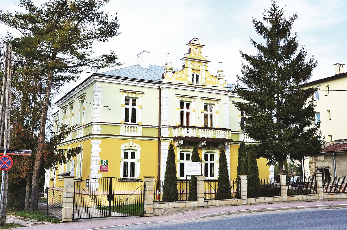 MOPS Sanok nie skorzysta z rządowego programu Opieka 75 + - Zdjęcie główne
