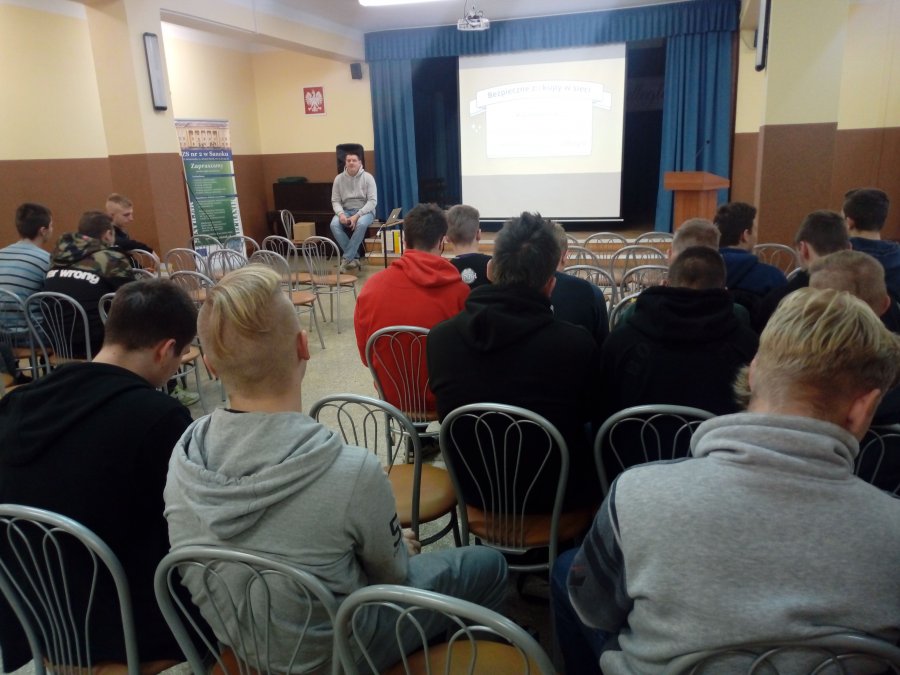 Jak bezpiecznie kupować w sieci - Zdjęcie główne