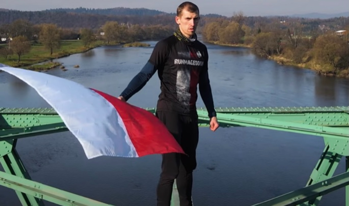 Jak mieszkaniec Leska uczcił Święto Niepodległości!  - Zdjęcie główne