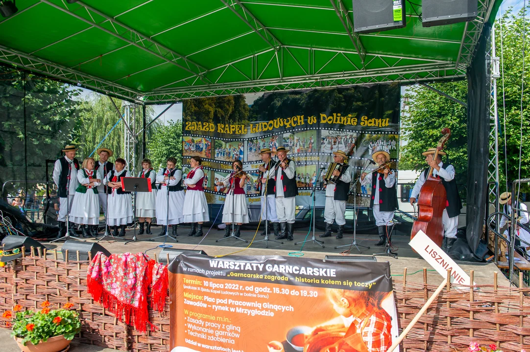 Relacja z XI Zjazdu Kapel Ludowych w Dolinie Sanu [ZDJĘCIA] - Zdjęcie główne