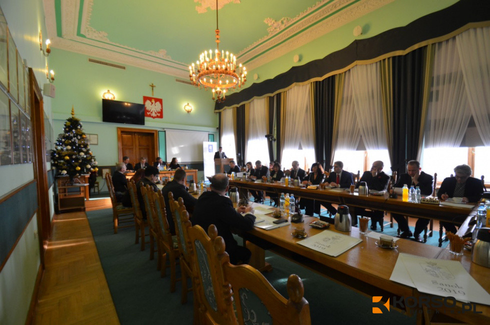 SANOK: VIII Sesja Rady Miasta - Zdjęcie główne