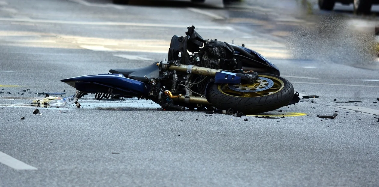 Śmiertelny wypadek na autostradzie A4. Motocyklistka uderzyła w bariery! - Zdjęcie główne