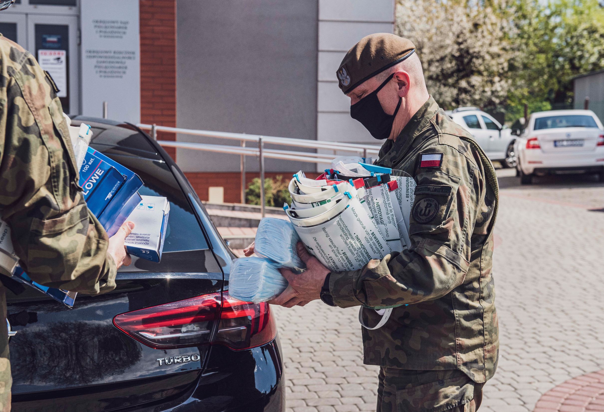 Terytorialsi wspierają pielęgniarki i położne [FOTO] - Zdjęcie główne