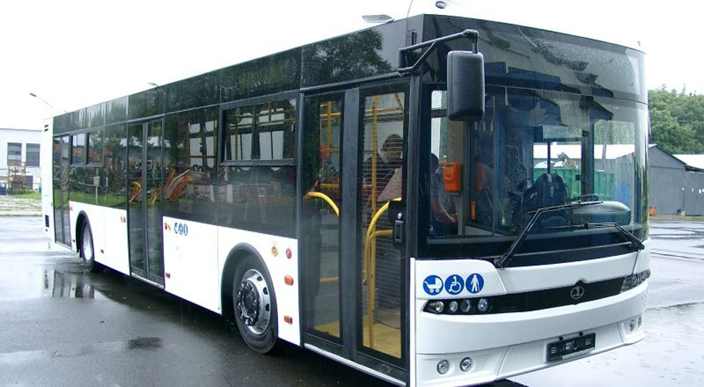 Nowe autobusy ruszyły - Zdjęcie główne