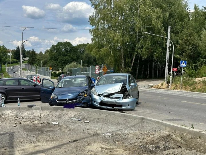 Niebezpieczne skrzyżowanie na DK84 w Sanoku: Mieszkańcy apelują o pomoc - Zdjęcie główne