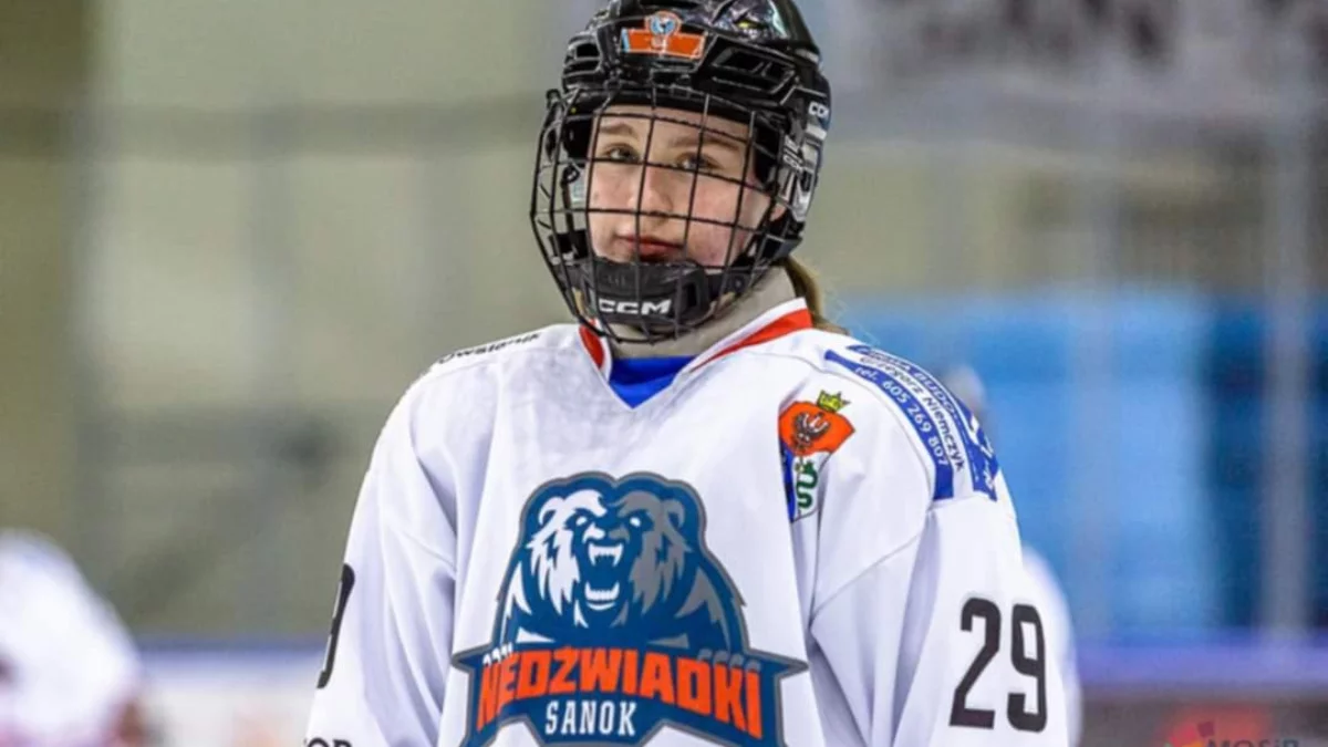 Dziewczyna w męskim sporcie. Sanoczanka powołana do Kadry Narodowej Juniorek w hokeju na lodzie - Zdjęcie główne