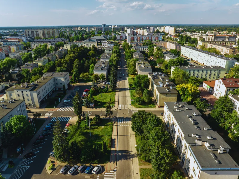 Obrazek do pytania - 14 września 2023 roku została podpisana umowa notarialna powiększająca dwukrotnie przestrzeń funkcjonalną Stalowej Woli. Ile obecnie wynosi powierzchnia miasta?