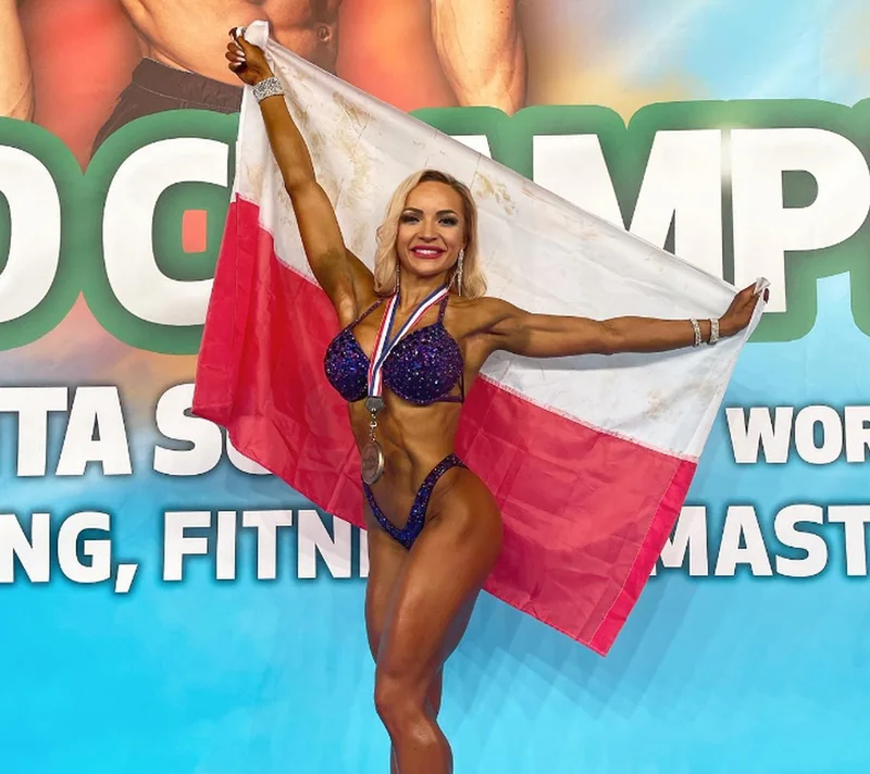Obrazek do pytania - Na koniec trochę sportu. Jak nazywa się ta pochodząca z Sandomierza fitneska i zawodniczka bikini fitness?
