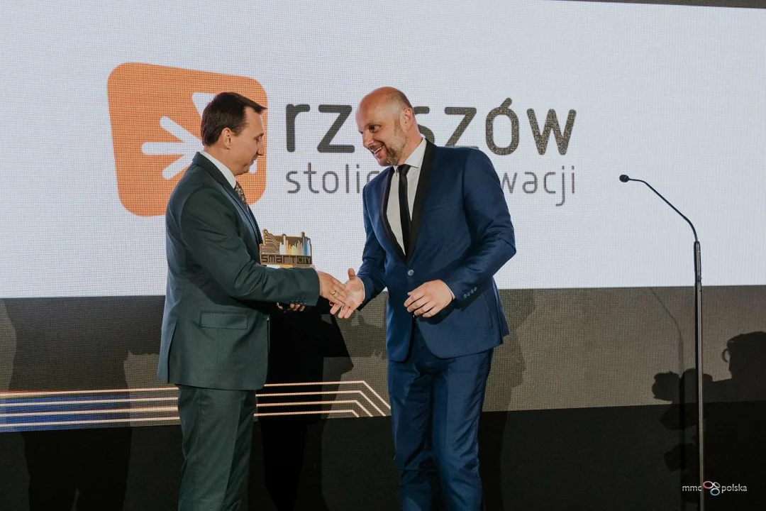 Prezydent Rzeszowa nagrodzony - Zdjęcie główne