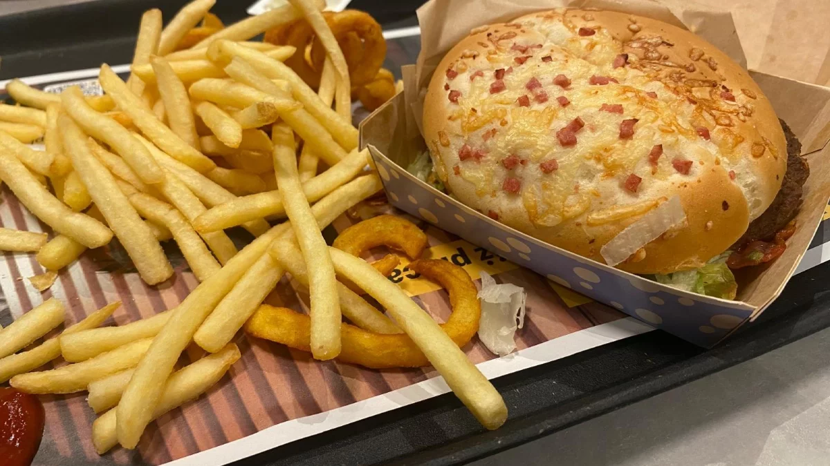 W końcu jest! Burger Drwala zawitał do McDonald`s [ZDJĘCIA] - Zdjęcie główne