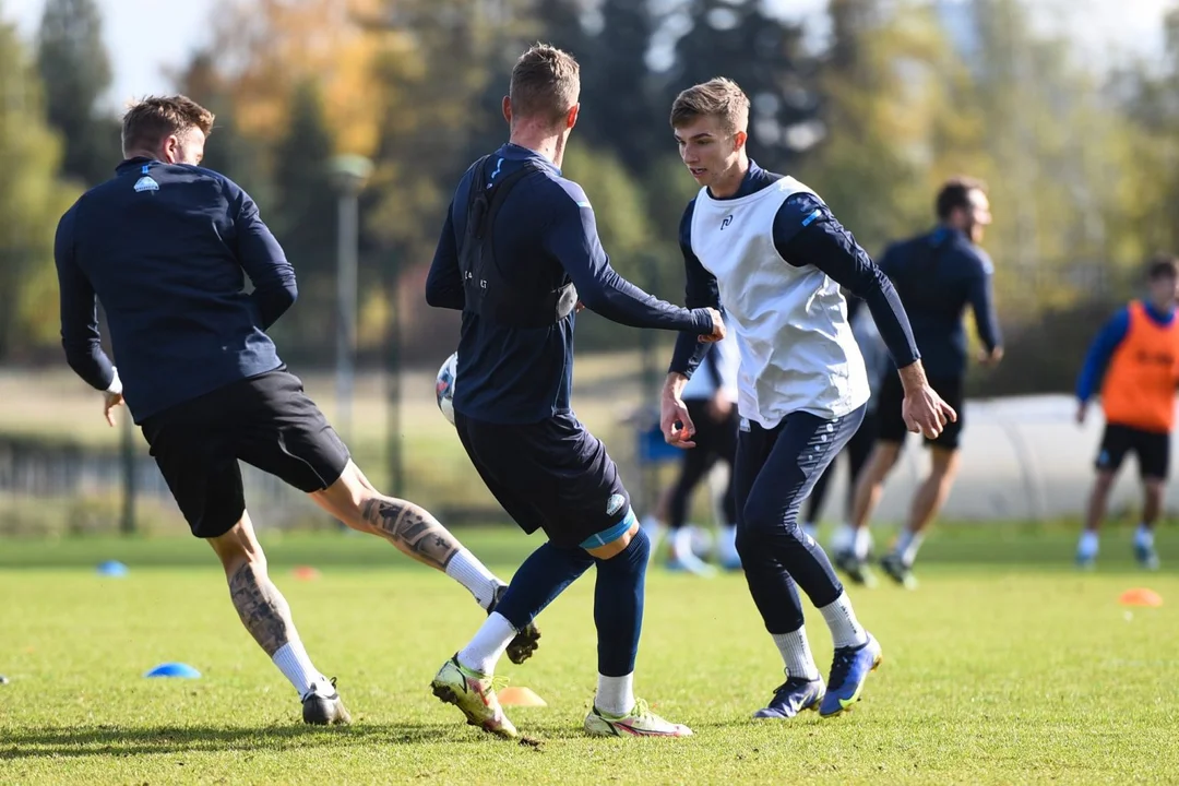 "Dać frajdę kibicom w ostatnim meczu u siebie" Stal Rzeszów podejmie GKS Tychy ostatni raz w tym roku na Hetmańskiej - Zdjęcie główne