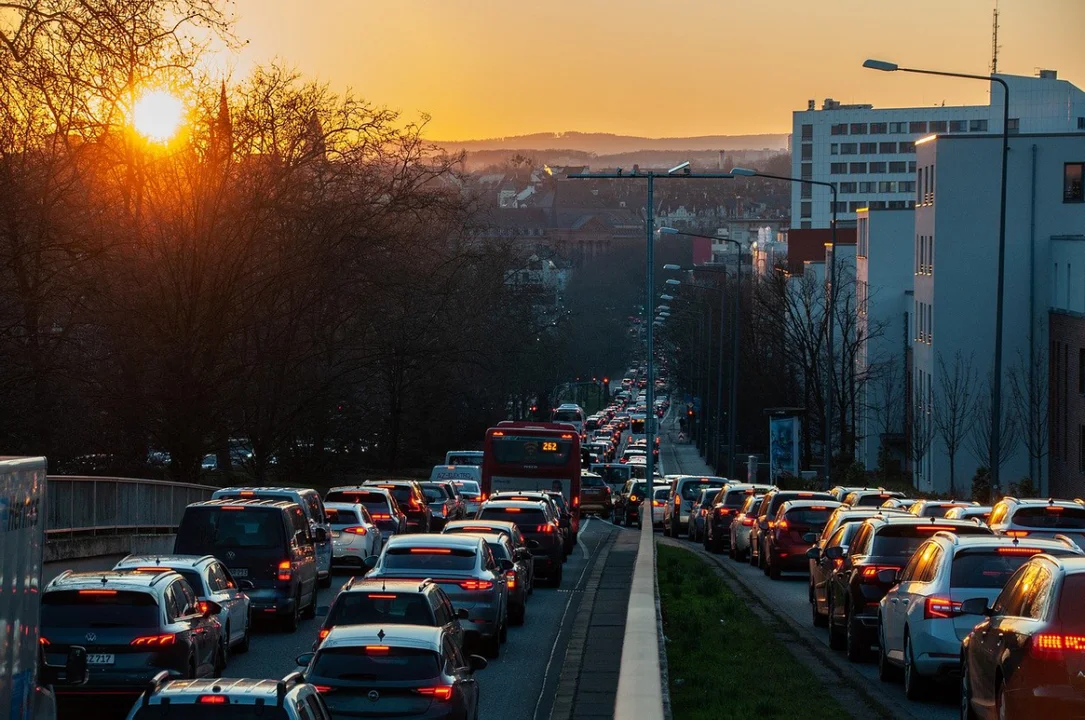 Utrudnienia na drogach w Rzeszowie (28.05). Gdzie są korki, które miejsca lepiej omijać? - Zdjęcie główne