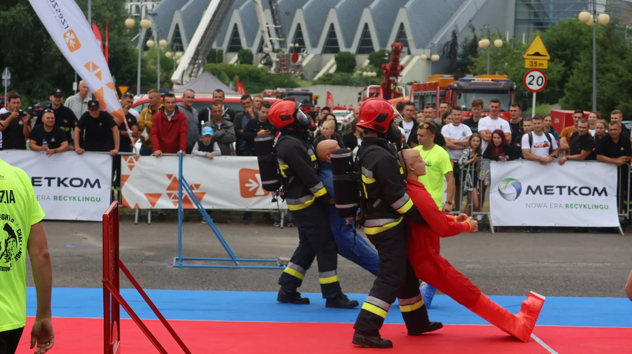 Zawody strażackie "Toughest Firefighter Challenge" przy Podpromiu w Rzeszowie [ZDJĘCIA]  - Zdjęcie główne