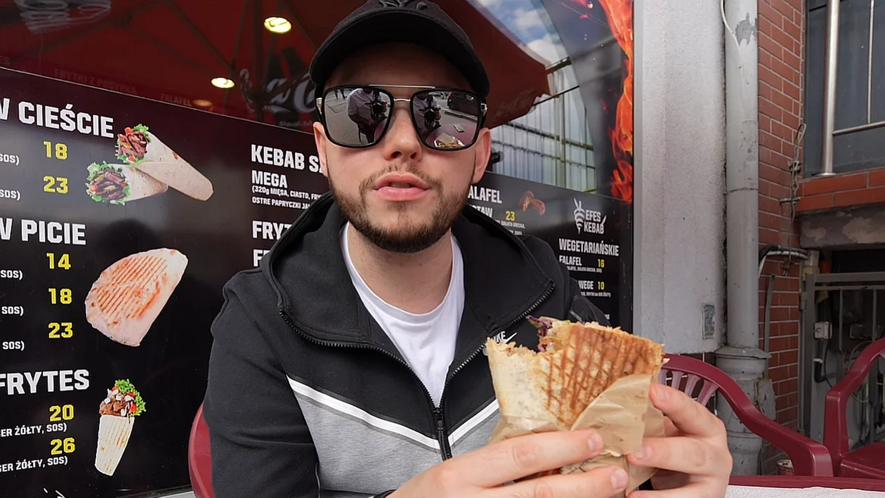 Druga część wielkiego testu kebabów znanych youtuberów. Rzeszów miastem średnich kebabów? [WIDEO] - Zdjęcie główne