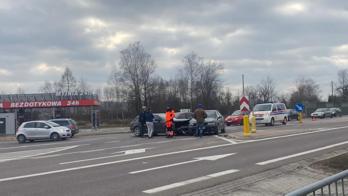 Wypadek w Kraczkowej na DK 94. Utrudnienia w ruchu [ZDJĘCIA] - Zdjęcie główne