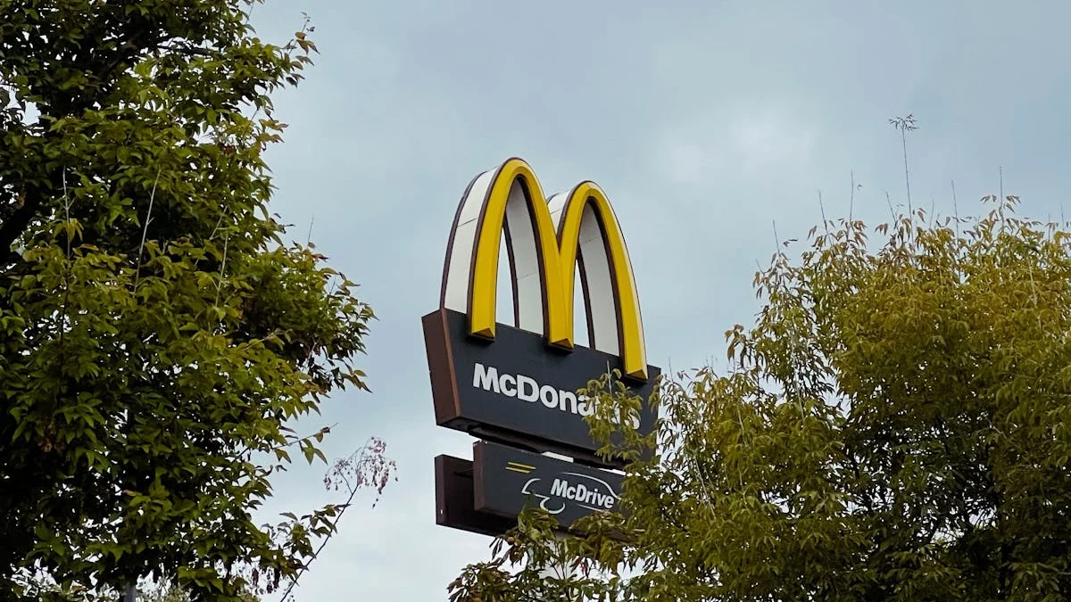 Nowy McDonald's powstaje w Rzeszowie. Ciekawa lokalizacja [ZDJĘCIA] - Zdjęcie główne