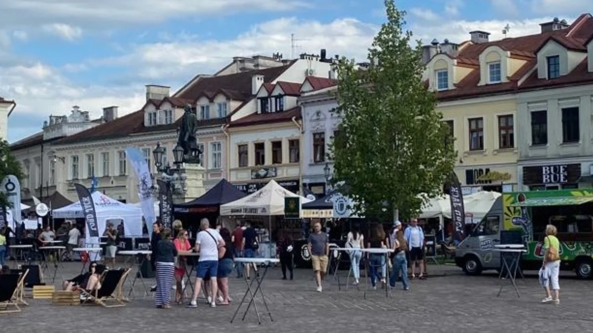 Rzeszowski festiwal piwa rozpoczęty! Zimny browar, muzyka na żywo i wiele więcej! [ZDJĘCIA] - Zdjęcie główne