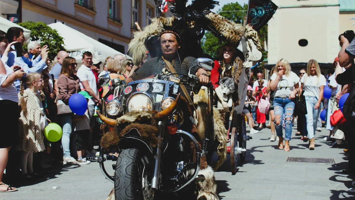 Kapitalny korowód na Święcie Paniagi w Rzeszowie! Zobaczcie, jak wyglądał [ZDJĘCIA] - Zdjęcie główne