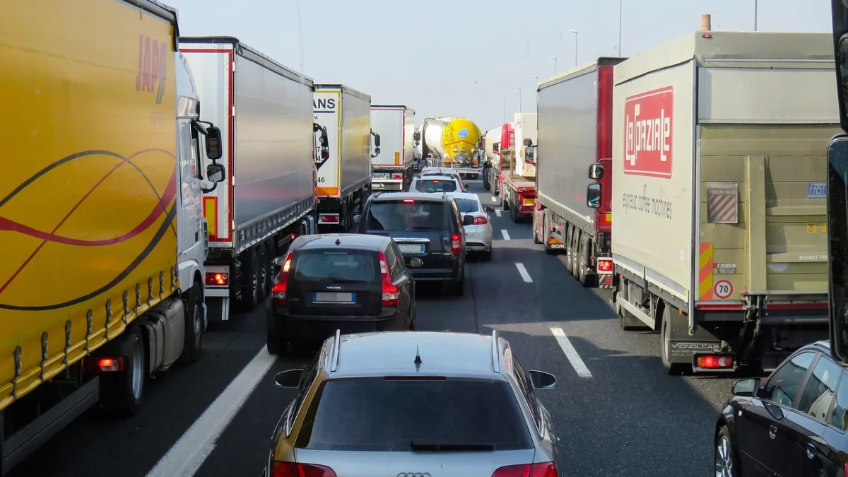 Wypadek drogowy na autostradzie A4 na wysokości Rzeszowa. Droga kompletnie zablokowana - Zdjęcie główne