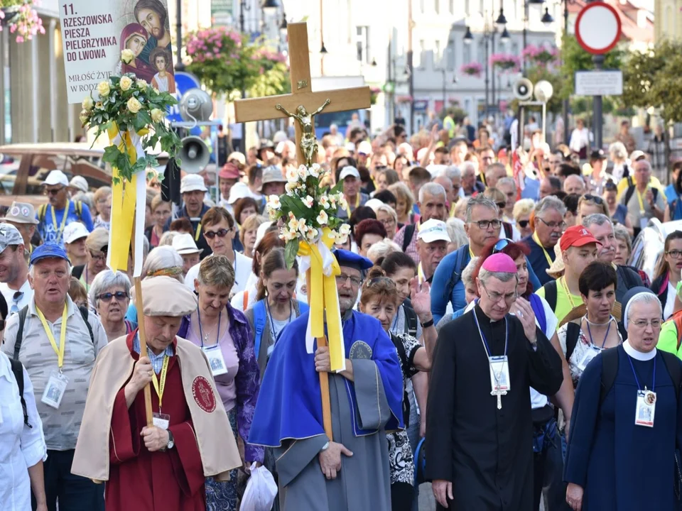 Piesza pielgrzymka z Rzeszowa na Ukrainę odbędzie się pomimo wojny  - Zdjęcie główne