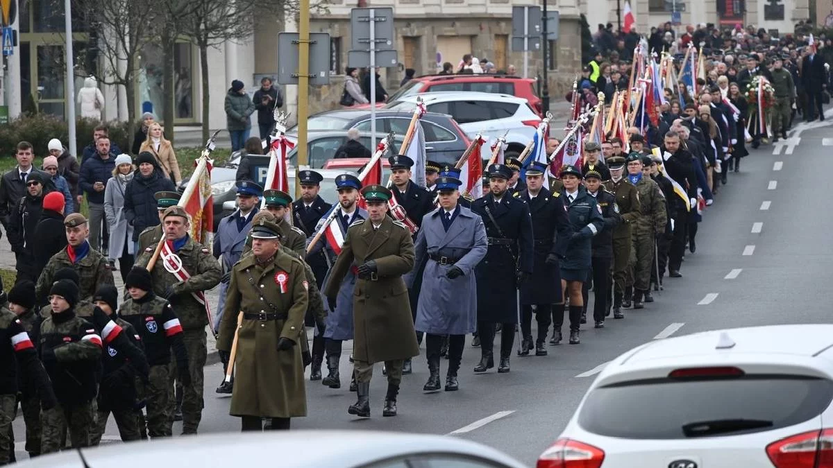 Obchody 106. rocznicy odzyskania przez Polskę Niepodległości w Rzeszowie [ZDJĘCIA] - Zdjęcie główne