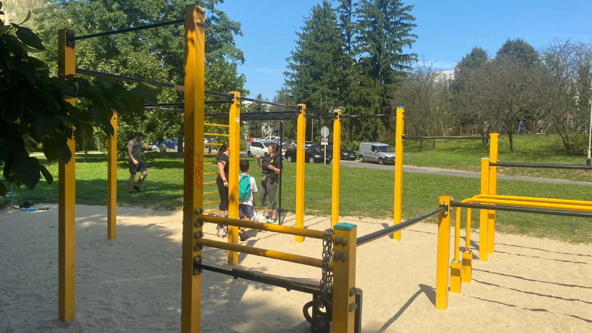 Parki streetworkout i siłownie plenerowe w Rzeszowie. Czy będą kolejne? [ZDJĘCIA] - Zdjęcie główne