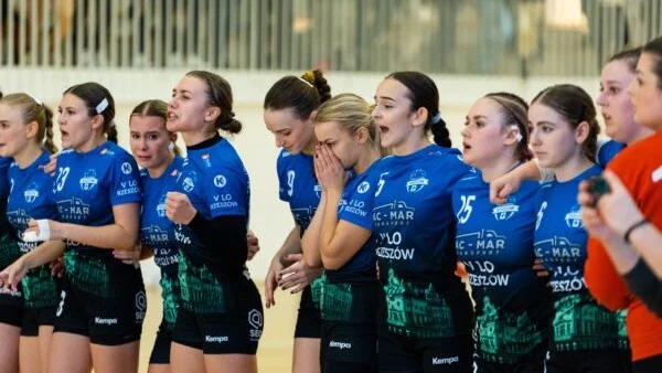 Piłkarki ręczne SPR Handball Rzeszów przegrały na wyjeździe z MKS AZS UMCS Lublin. To piąta porażka z rzędu dla rzeszowianek - Zdjęcie główne
